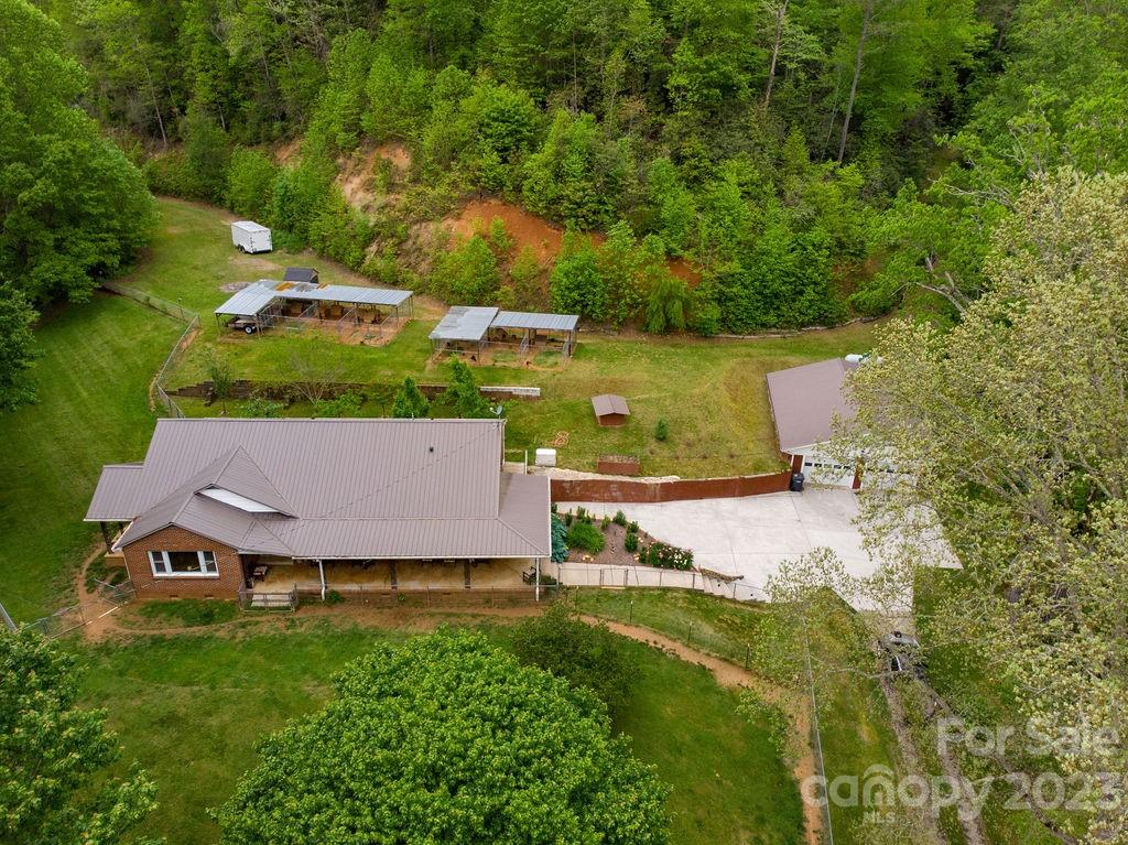 1861 Shoal Creek Road Balsam Grove, NC 28708 - Photo 4 of 48 Gallery Image 4