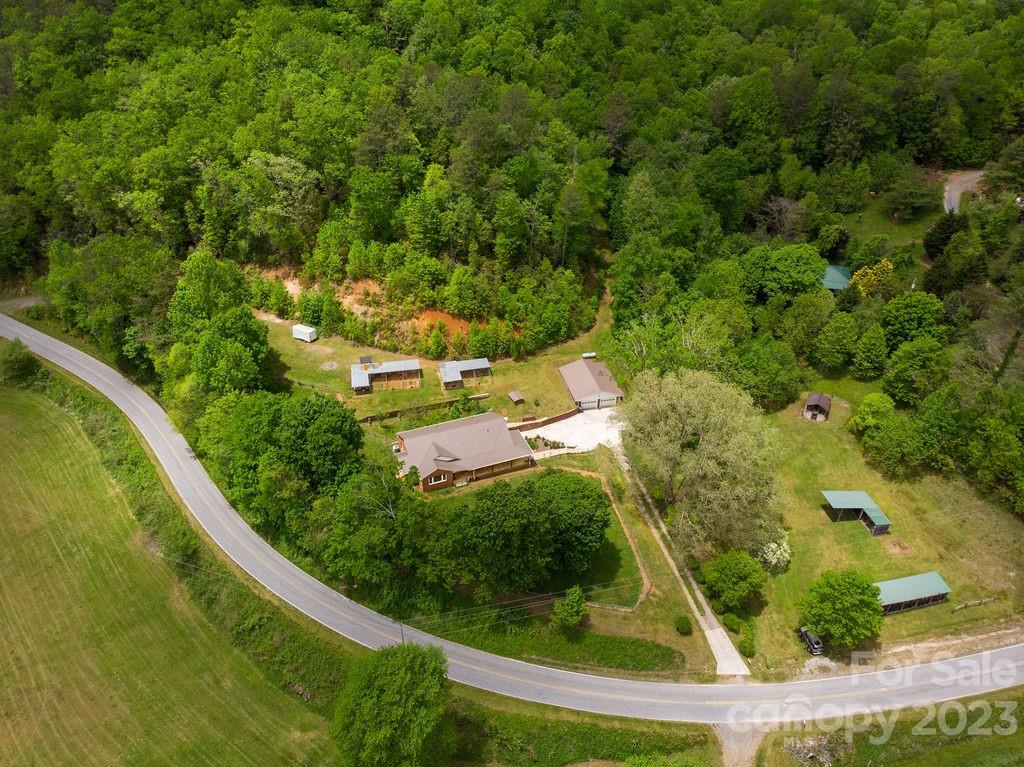 1861 Shoal Creek Road Balsam Grove, NC 28708 - Photo 7 of 48 Gallery Image 7