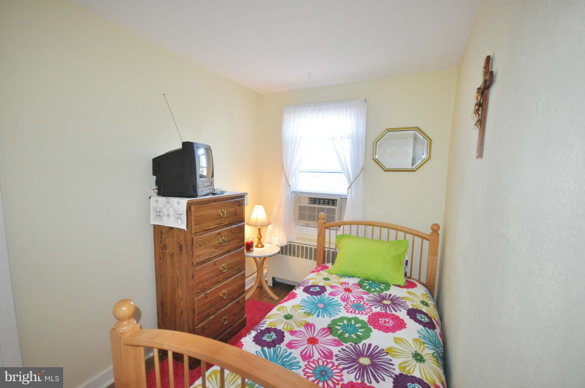 1216 Haverhill Road Baltimore, MD 21229 - Photo 11 of 30 Bedroom