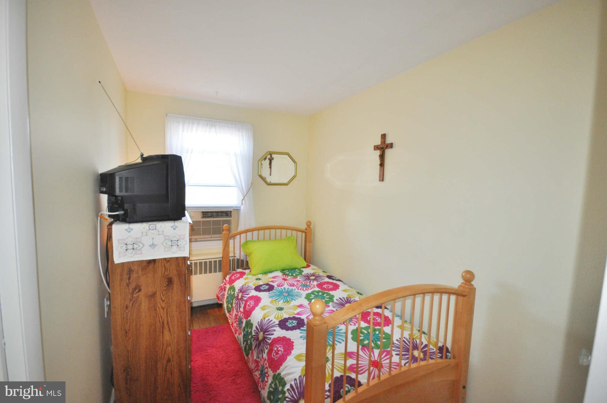 1216 Haverhill Road Baltimore, MD 21229 - Photo 14 of 30 Bedroom