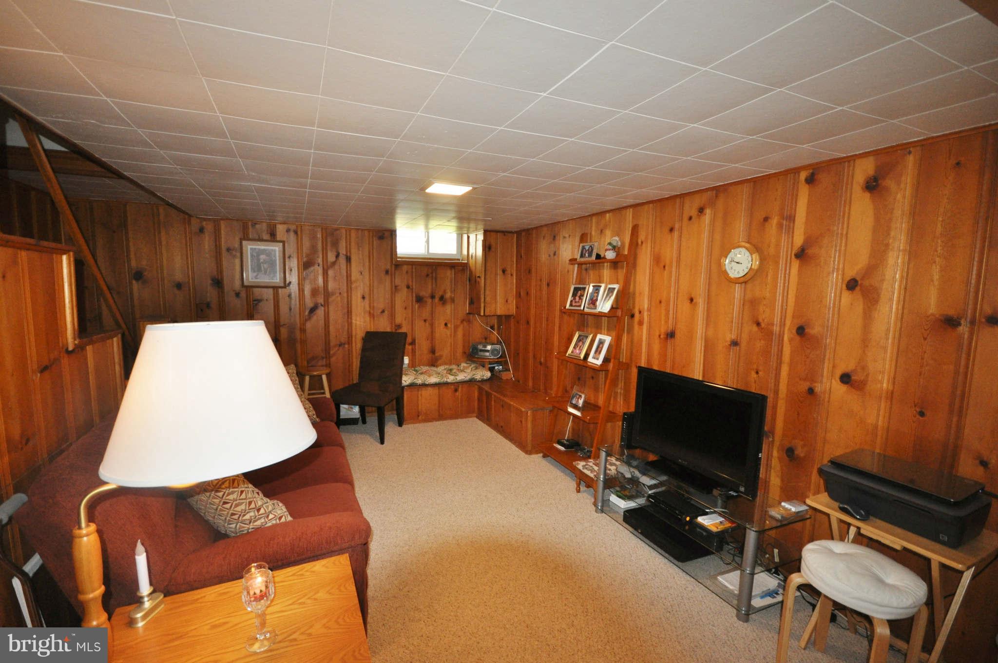 1216 Haverhill Road Baltimore, MD 21229 - Photo 19 of 30 Family Room