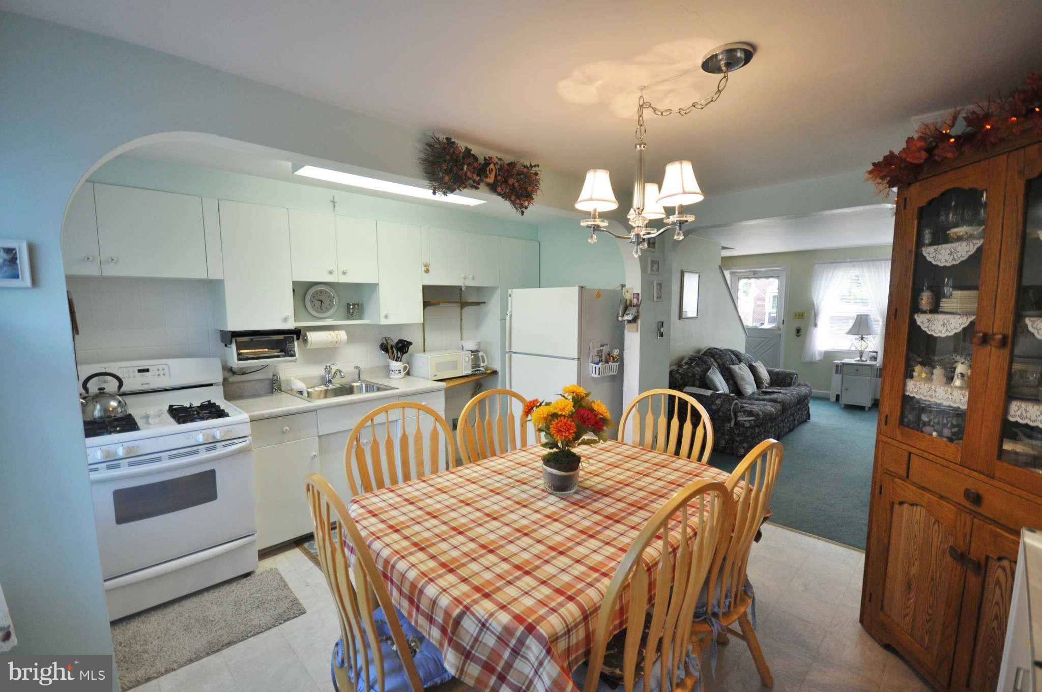 1216 Haverhill Road Baltimore, MD 21229 - Photo 3 of 30 Dining Room