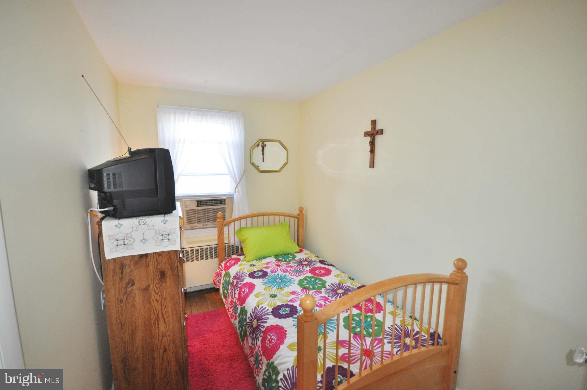 1216 Haverhill Road Baltimore, MD 21229 - Photo 10 of 30 Bedroom