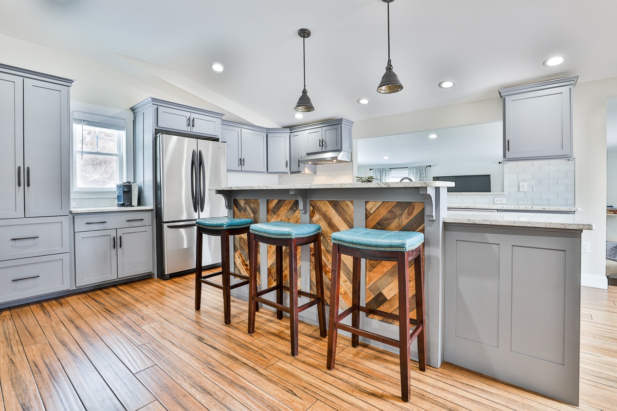 109 Ministerial Road Bedford, NH 03110 - Photo 12 of 49