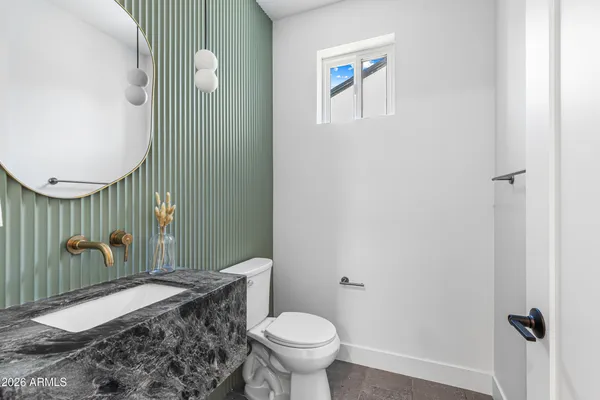 $1,845,000 | 4852 East Piccadilly Road, Phoenix, AZ 85018