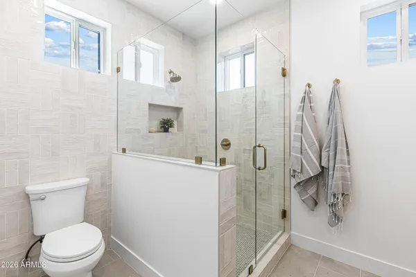 $1,845,000 | 4852 East Piccadilly Road, Phoenix, AZ 85018