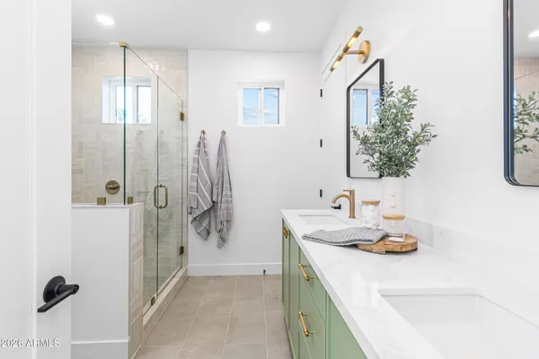 $1,845,000 | 4852 East Piccadilly Road, Phoenix, AZ 85018