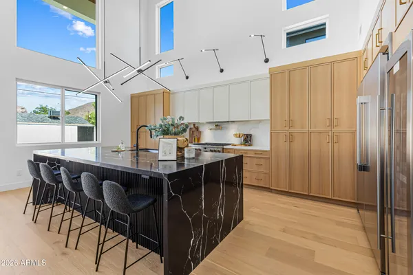 $1,845,000 | 4852 East Piccadilly Road, Phoenix, AZ 85018