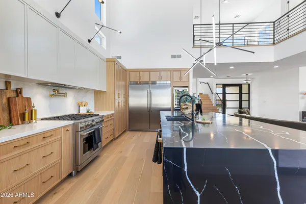 $1,845,000 | 4852 East Piccadilly Road, Phoenix, AZ 85018