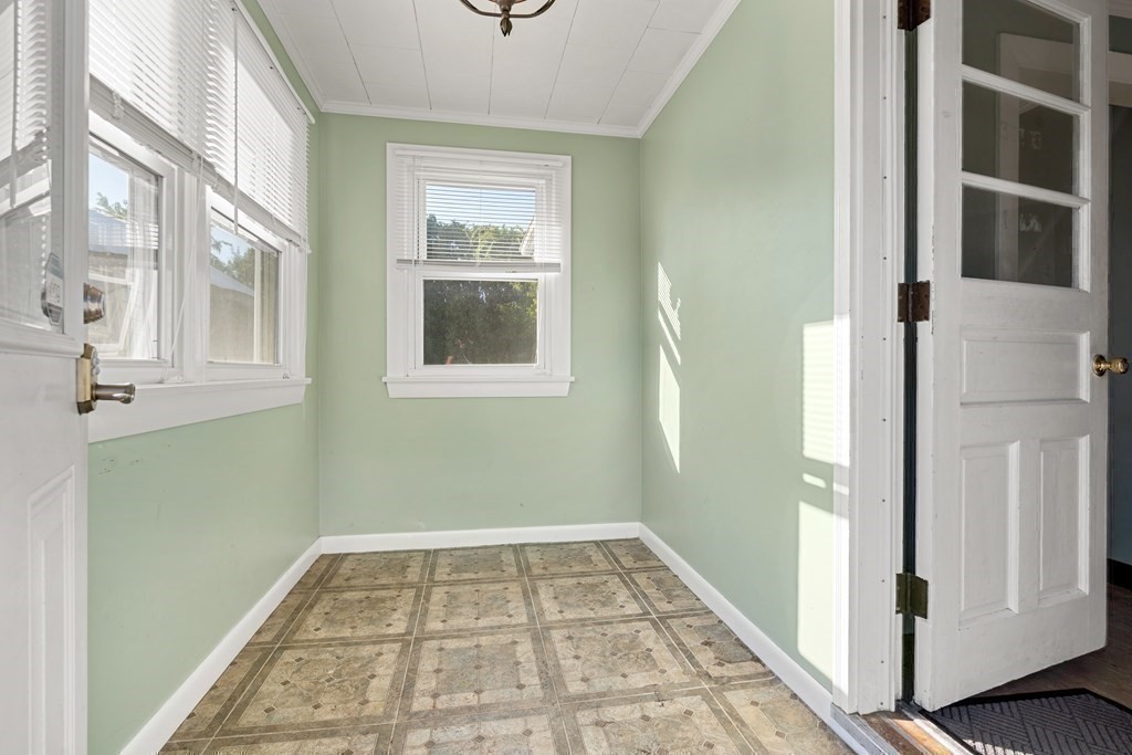 5 Strathmore Road Haverhill, MA 01832 - Photo 18 of 29 Gallery Image 18