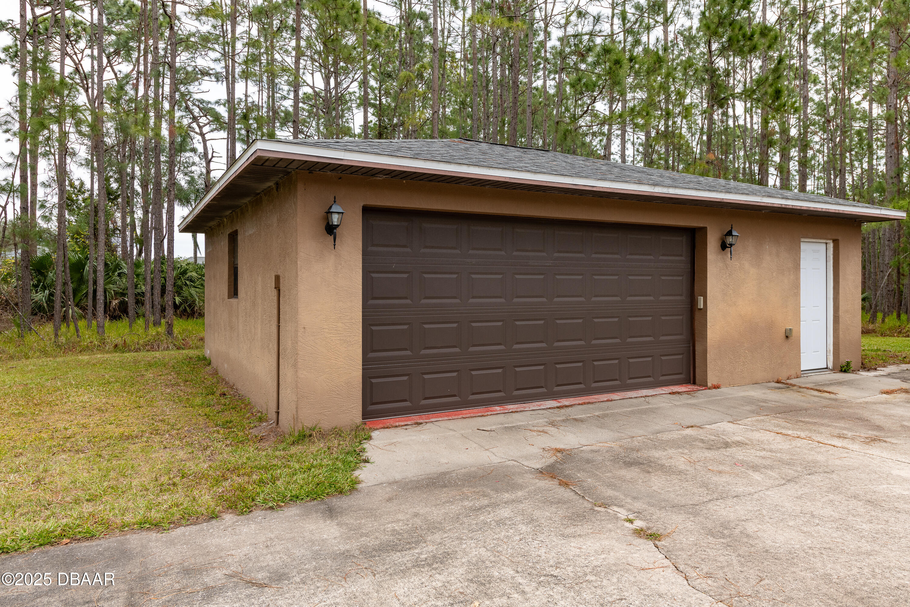 46 Winchester Road Ormond Beach, FL 32174 - Photo 45 of 92 2 1/2 Garage