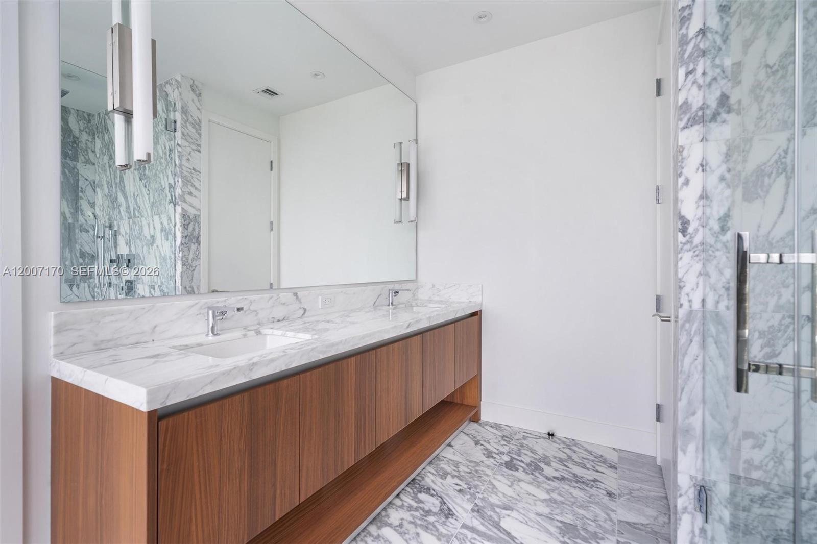 175 Southeast 25th Road, Unit 1904 Miami, FL 33129 - Photo 10 of 41