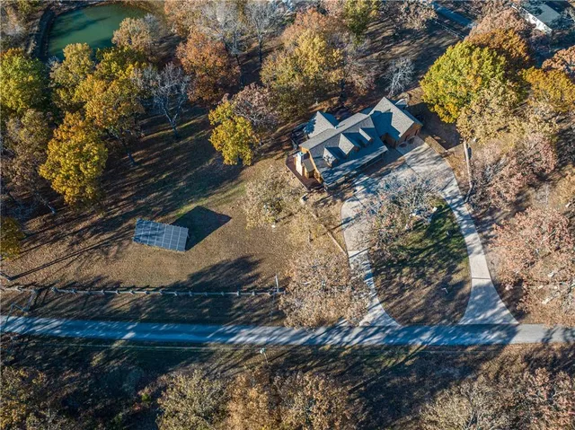 $775,000 | 30611 Stonehaven Drive, Warsaw, MO 65355