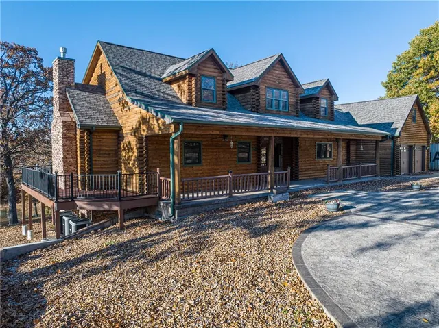 $775,000 | 30611 Stonehaven Drive, Warsaw, MO 65355