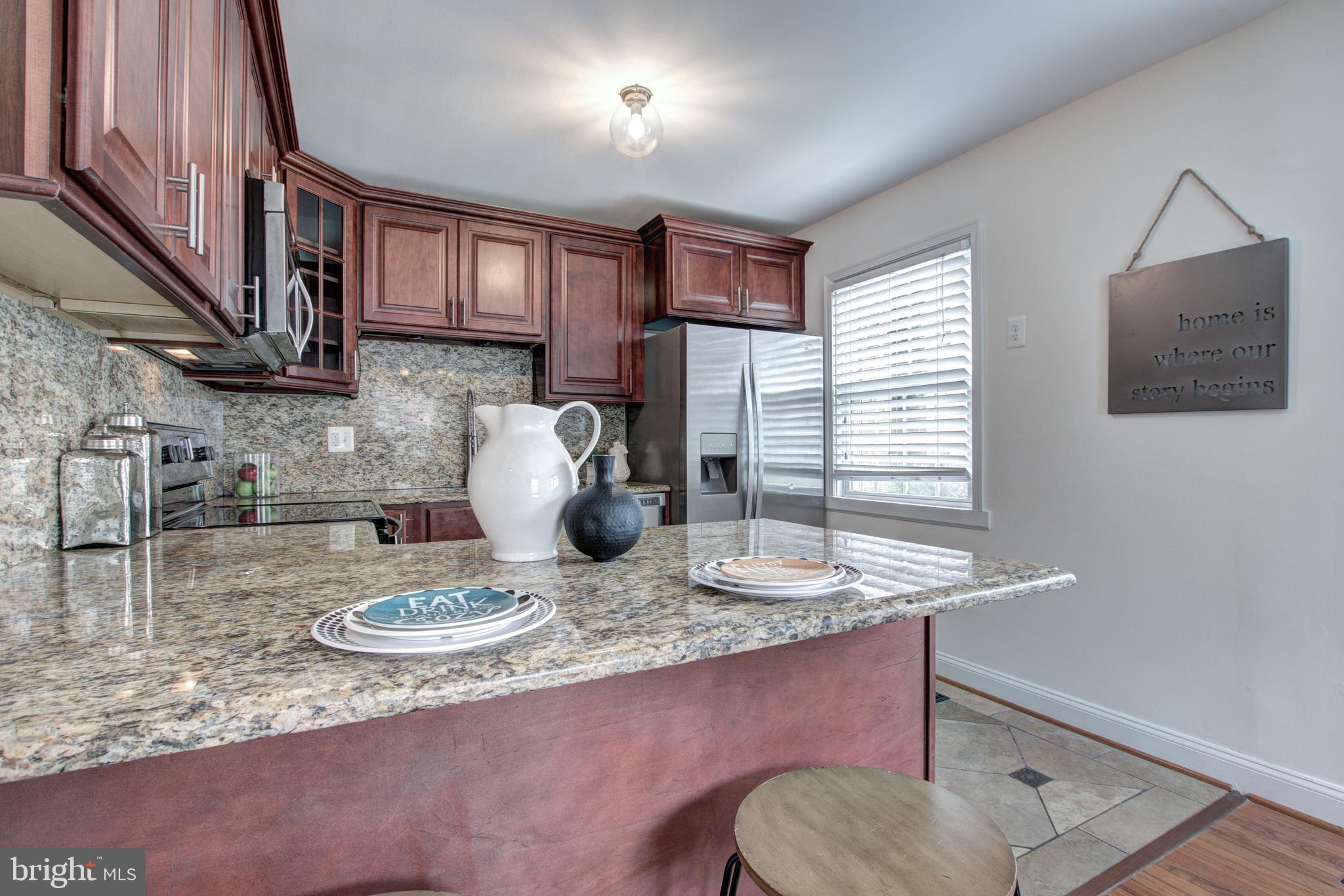 6458 Franconia Road Springfield, VA 22150 - Photo 13 of 40