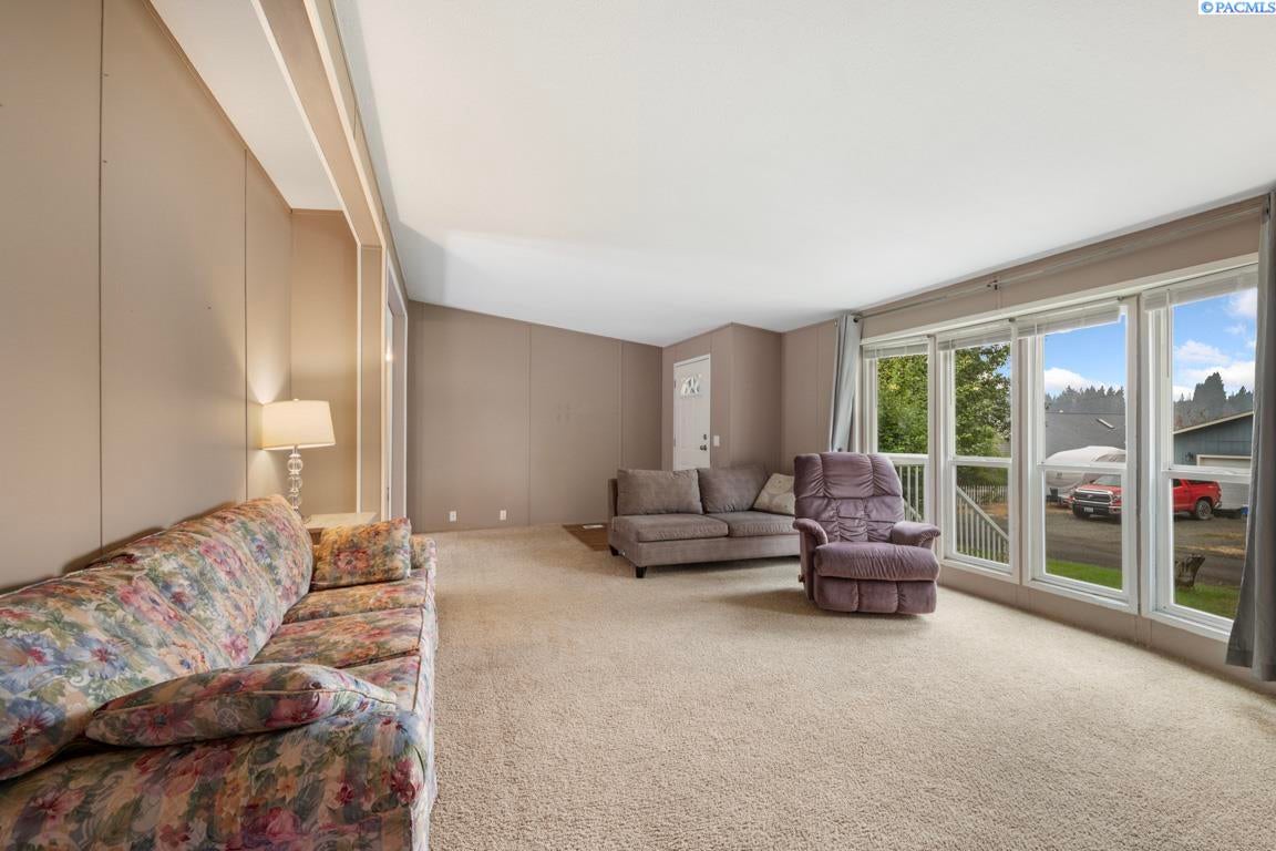 260 South Ellis Road Palouse, WA 99161 - Photo 6 of 32 Gallery Image 6