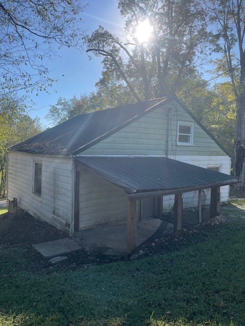 111 Swift Lane Cunningham, TN 37052 - Photo 6 of 10