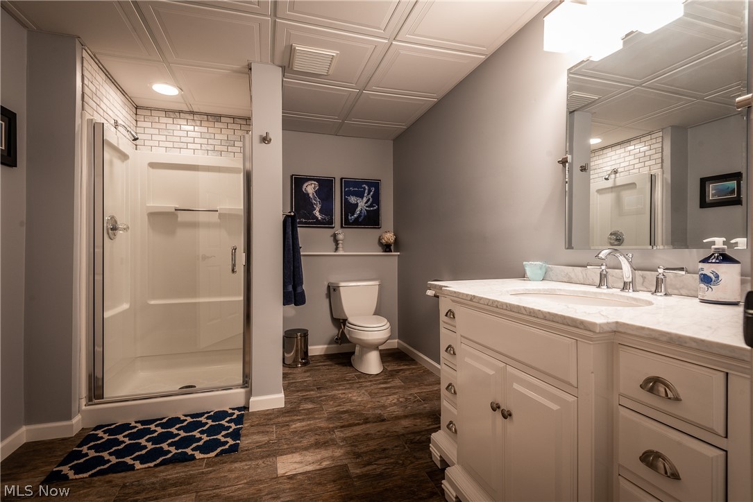 550 Stoner Road Clinton, OH 44216 - Photo 17 of 35 Incredible master bath