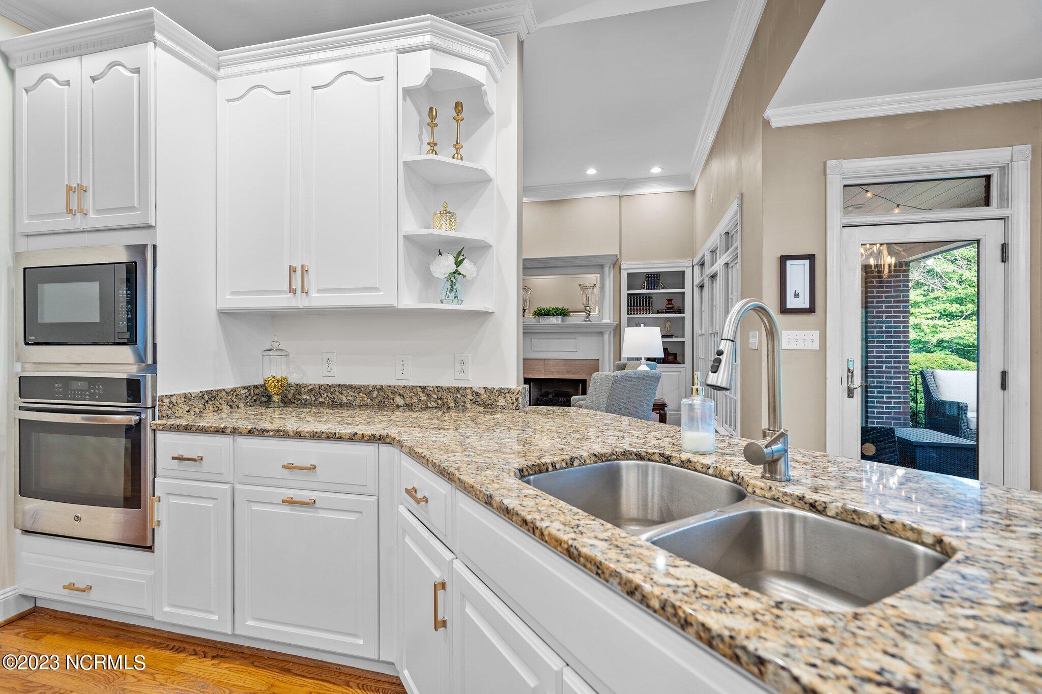 738 Scotts Hill Loop Road Wilmington, NC 28411 - Photo 19 of 61 84-web-or-mls-DSC07793