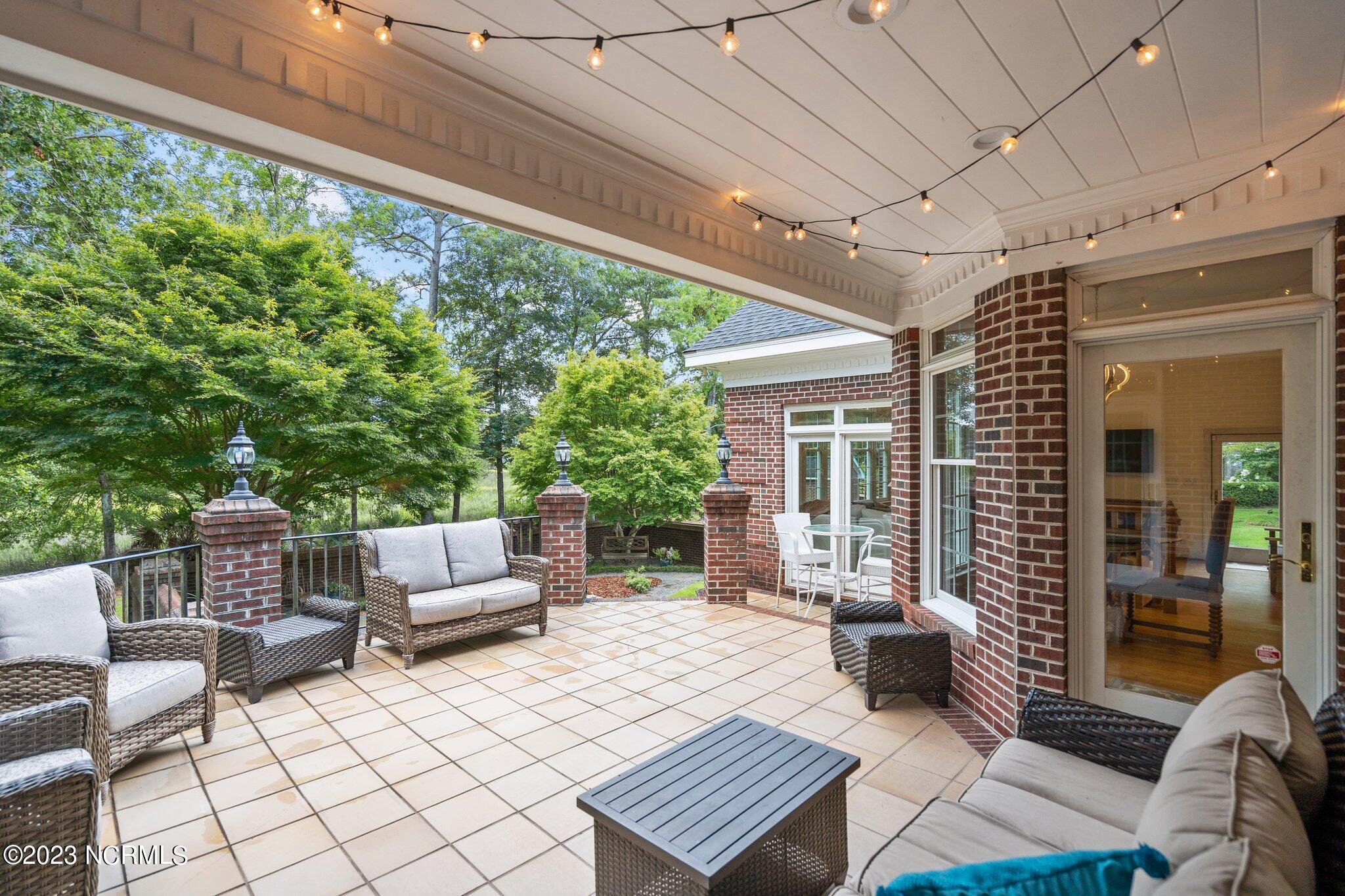 738 Scotts Hill Loop Road Wilmington, NC 28411 - Photo 43 of 61 94-web-or-mls-DSC07817