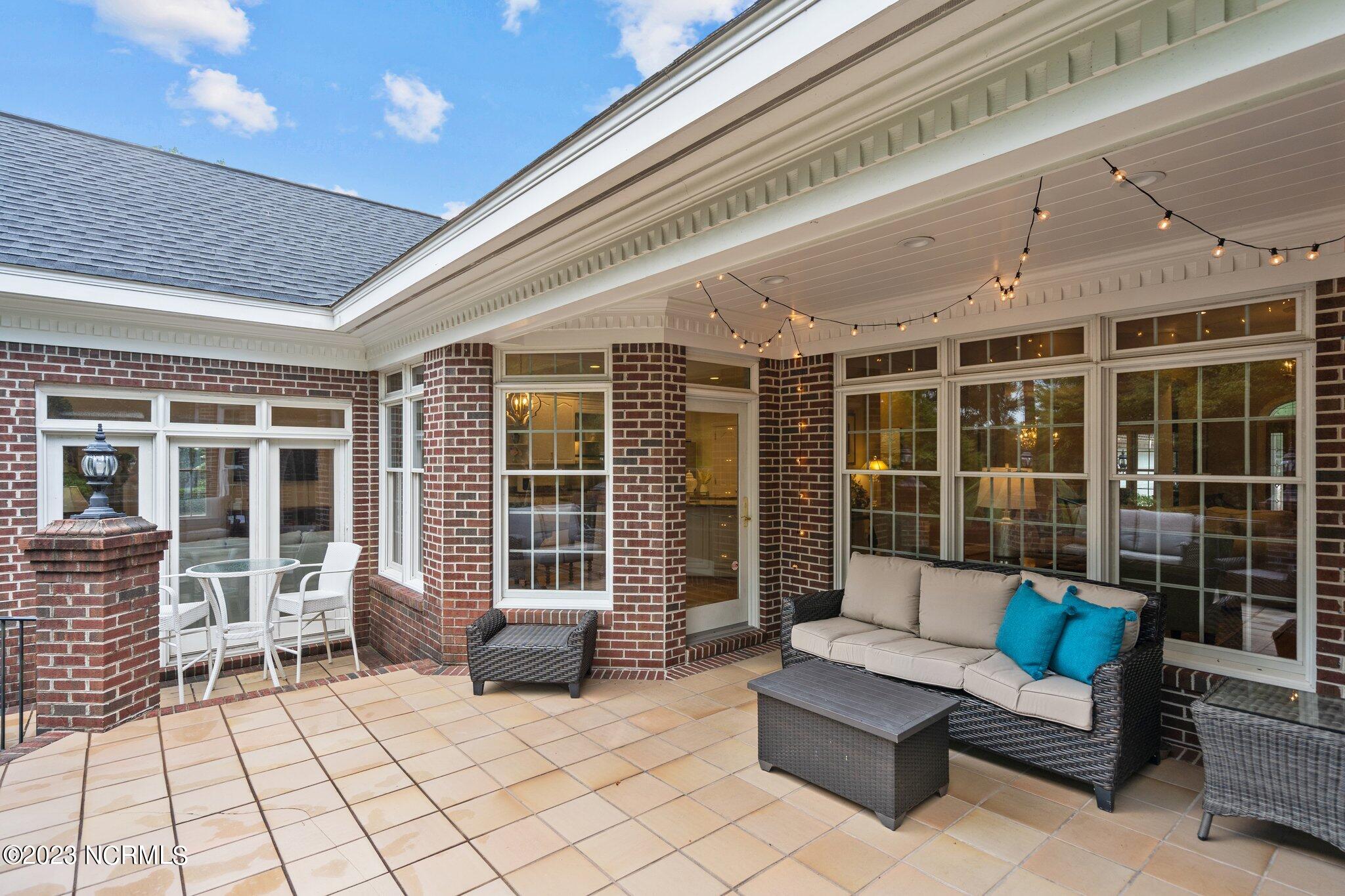 738 Scotts Hill Loop Road Wilmington, NC 28411 - Photo 44 of 61 95-web-or-mls-DSC07818