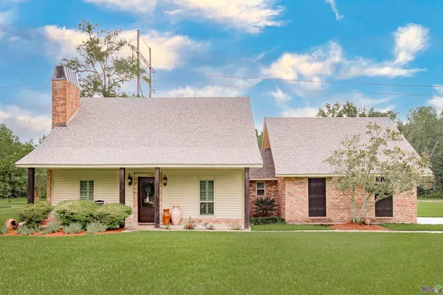 $319,900 | 16649 Paint Avenue, Greenwell Springs, LA 70739