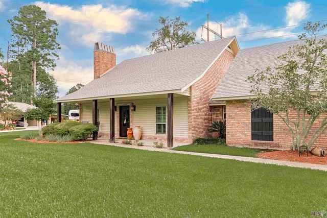 $319,900 | 16649 Paint Avenue, Greenwell Springs, LA 70739