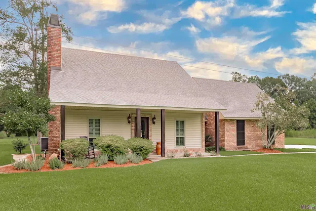 $319,900 | 16649 Paint Avenue, Greenwell Springs, LA 70739