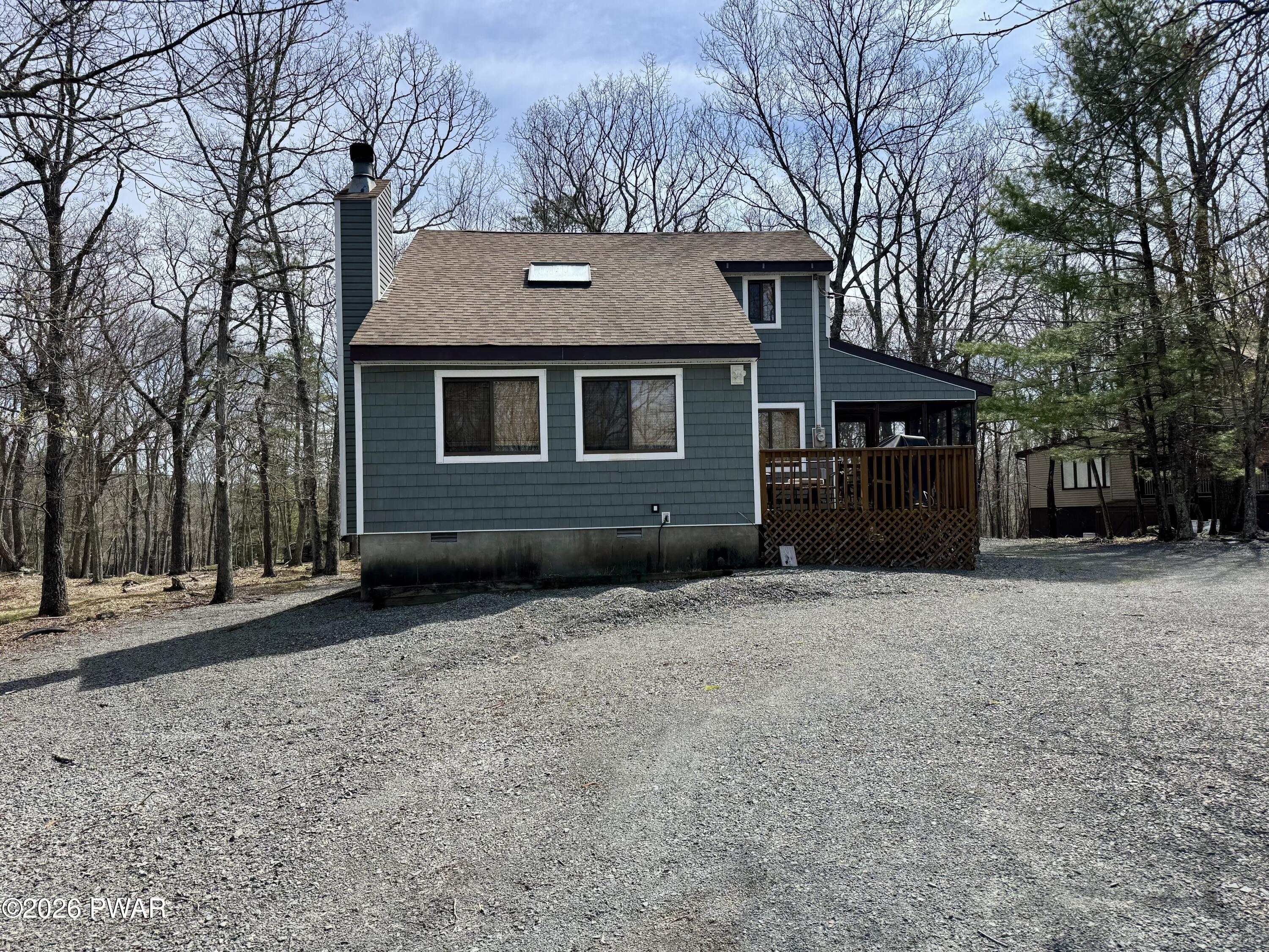 215 Tanager Road Lackawaxen, PA 18435 - Photo 3 of 48 IMG_4668