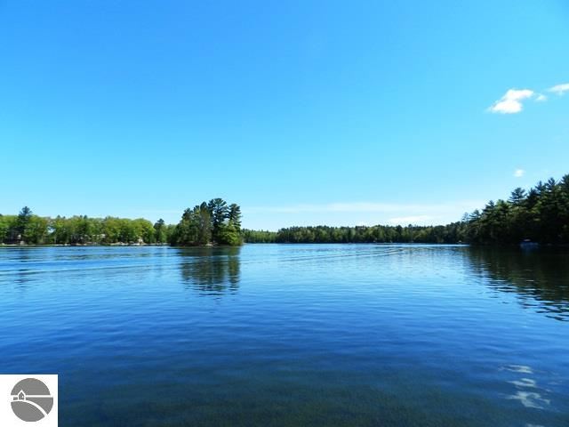 4403 Greilick Road Traverse City, MI 49696 - Photo 39 of 47 1801754-38.JPG