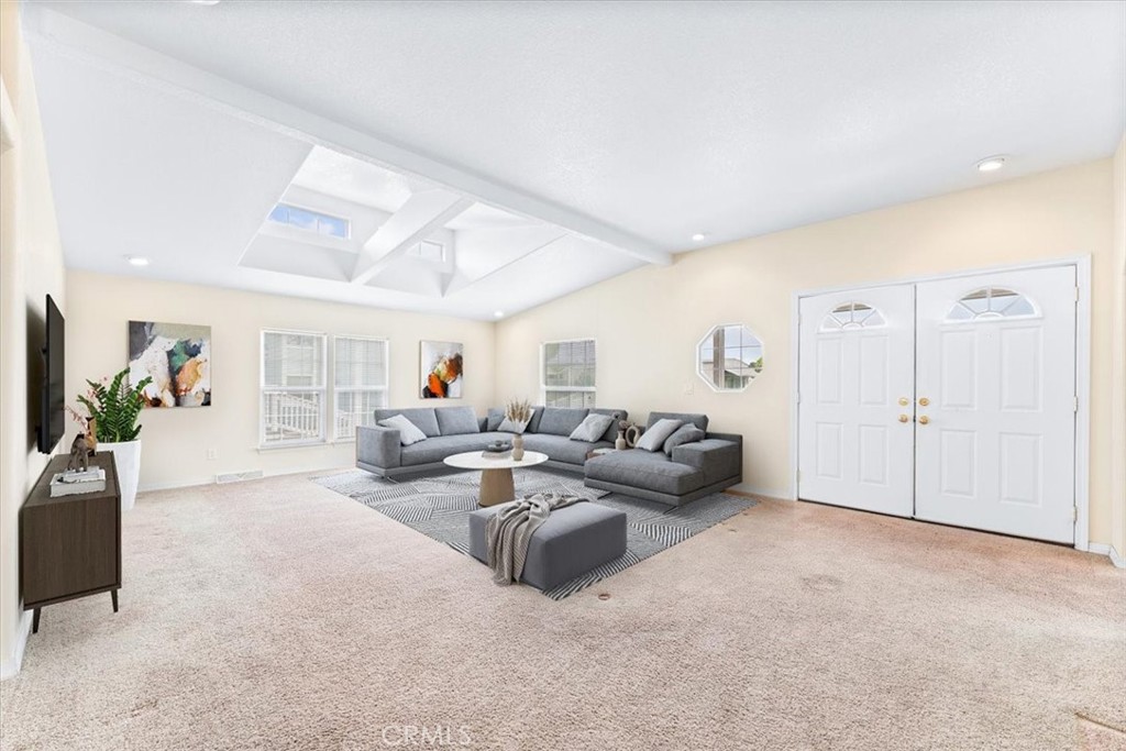 32 Pine Via Anaheim, CA 92801 - Photo 6 of 19 a living room with furniture