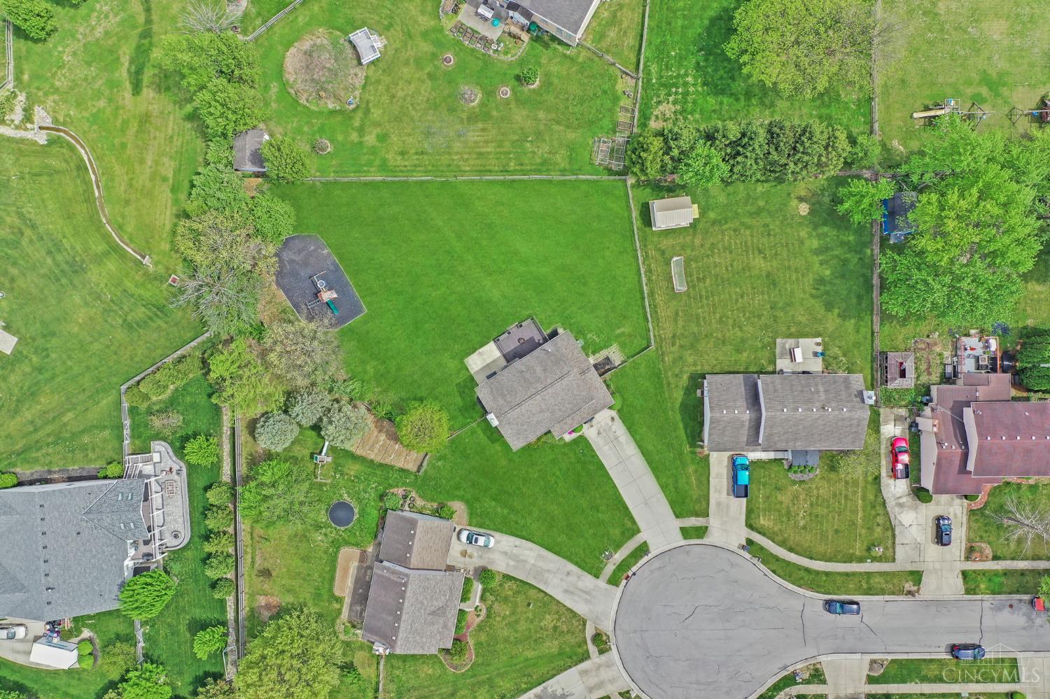 6382 Stapleton Court Hamilton, OH 45011 - Photo 7 of 54