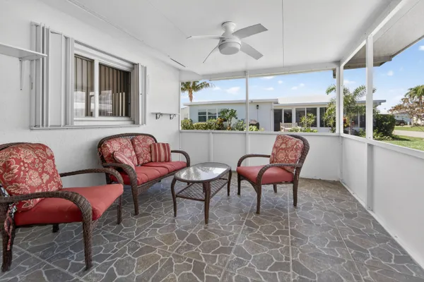 $347,000 | 1601 Southwest 18th Street, Boynton Beach, FL 33426
