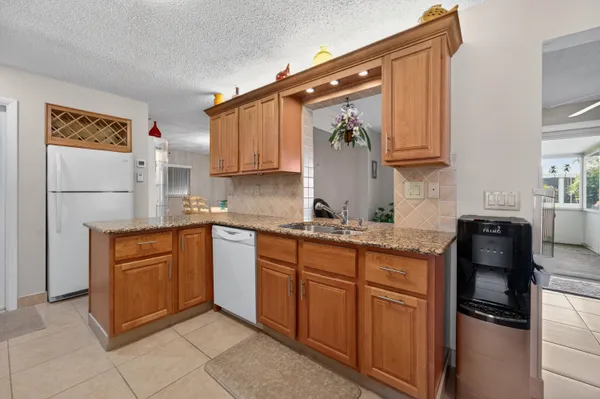 $347,000 | 1601 Southwest 18th Street, Boynton Beach, FL 33426