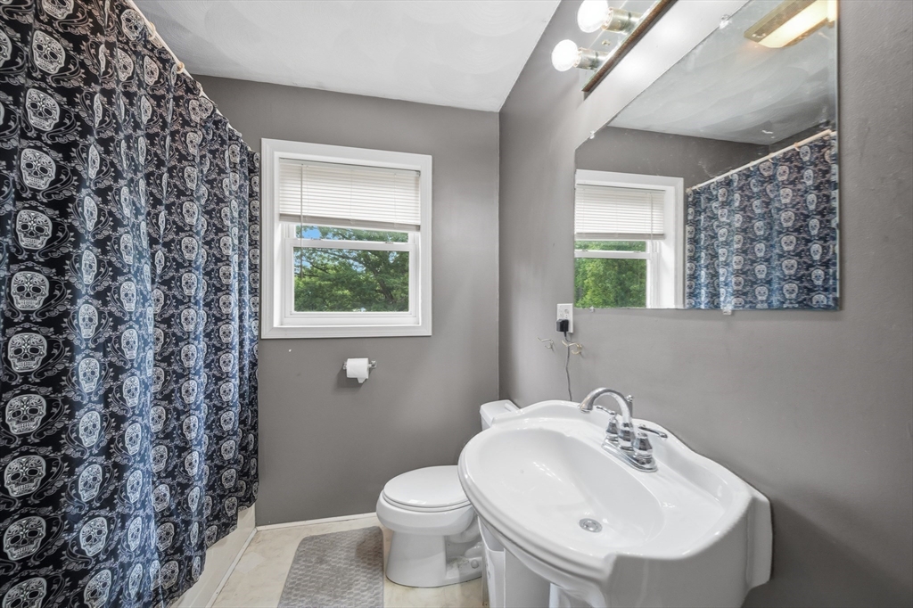 12 Harjean Road Billerica, MA 01821 - Photo 24 of 27