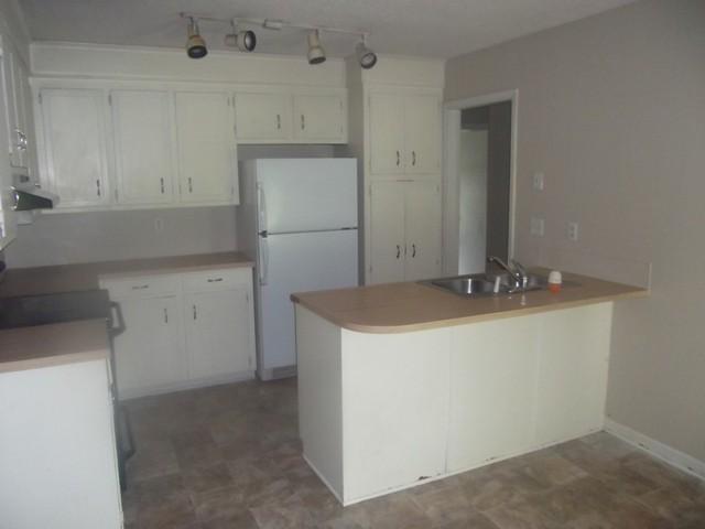 2532 Dearborne Road North Charleston, SC 29406 - Photo 3 of 11 dearpaint5