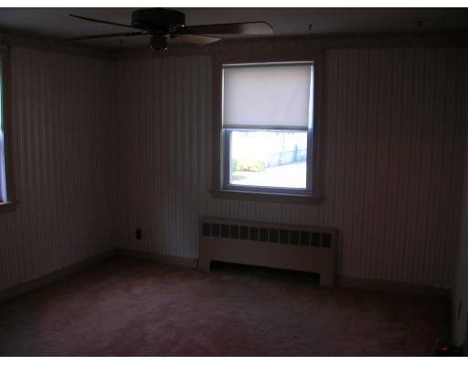 42 Fairview Road Stoneham, MA 02180 - Photo 8 of 9 Gallery Image 8