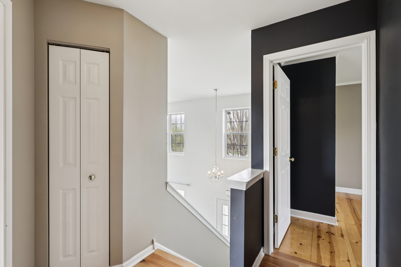 257 Indian Ridge Lane Lake Villa, IL 60046 - Photo 13 of 38 a view of an entryway with a small kitchen