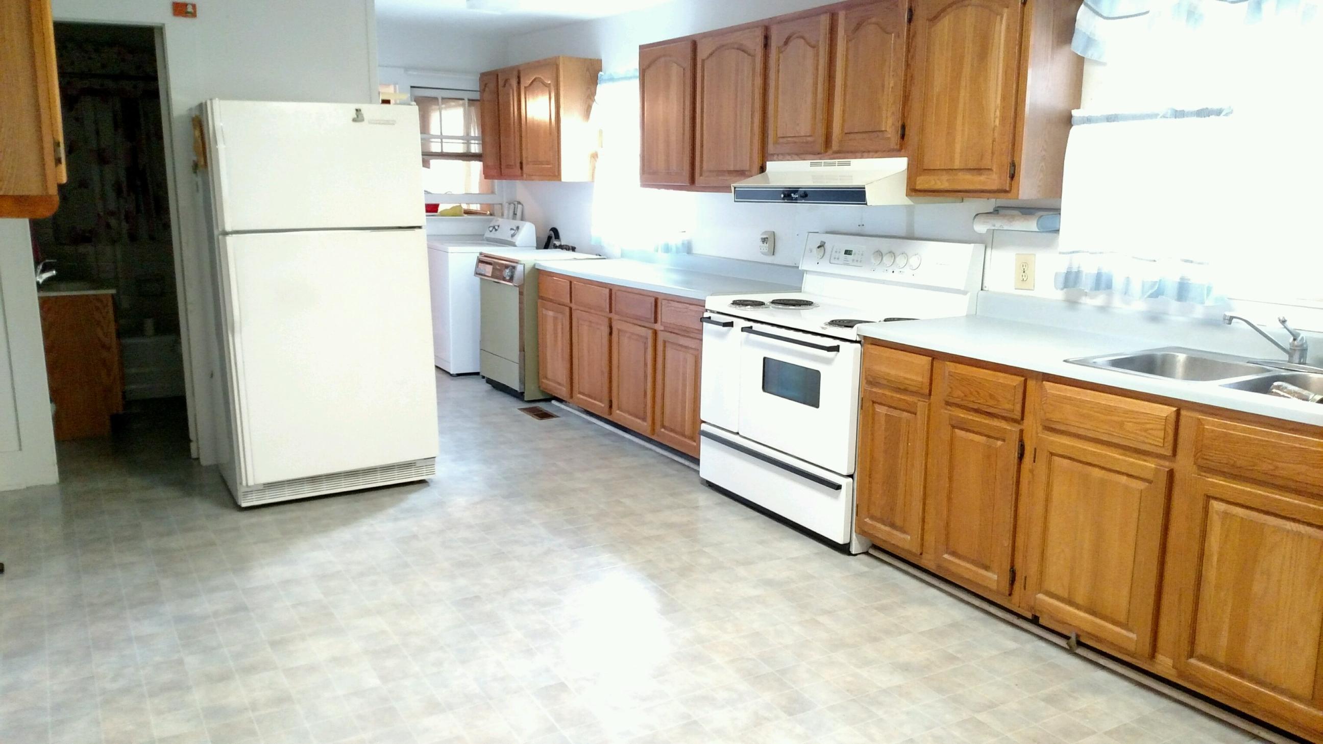 170 Tub Springs Road Harriman, TN 37748 - Photo 16 of 32 Kitchen