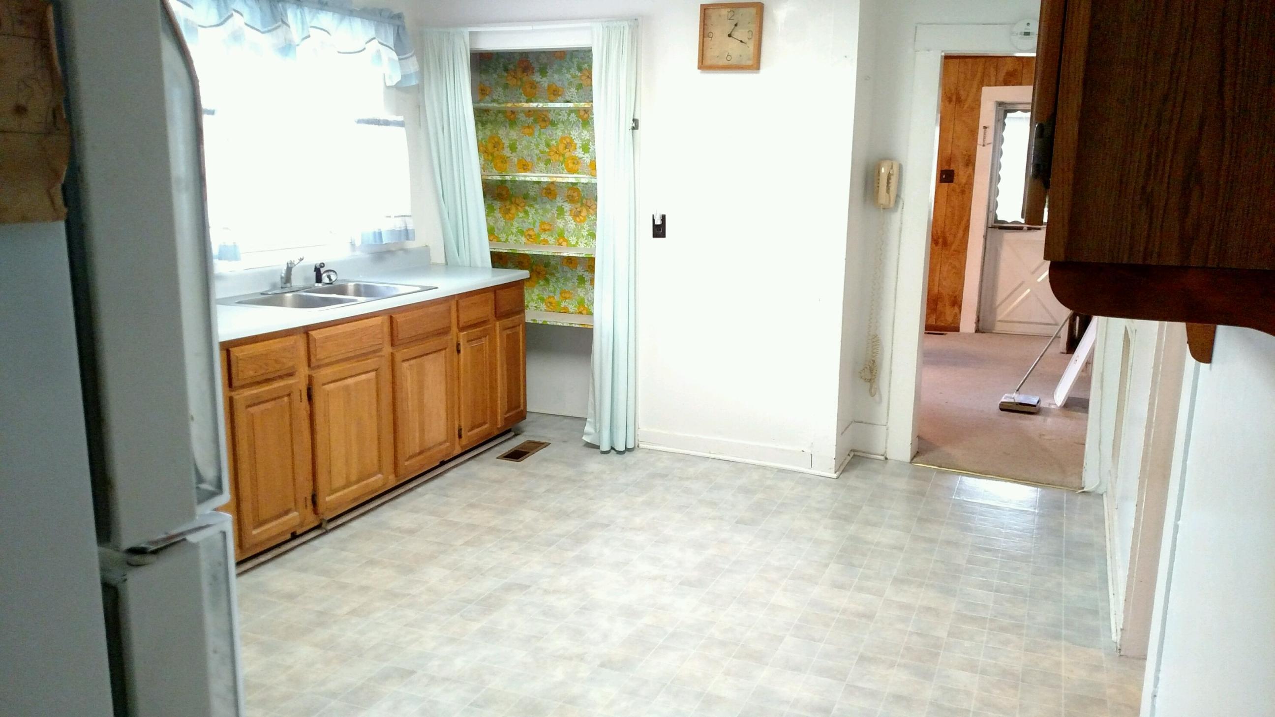 170 Tub Springs Road Harriman, TN 37748 - Photo 18 of 32 Kitchen