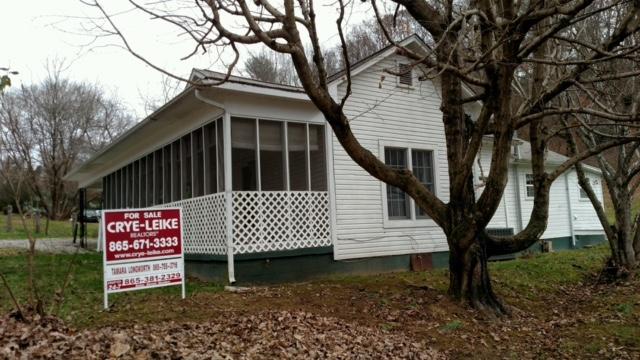 170 Tub Springs Road Harriman, TN 37748 - Photo 3 of 32 Front side view