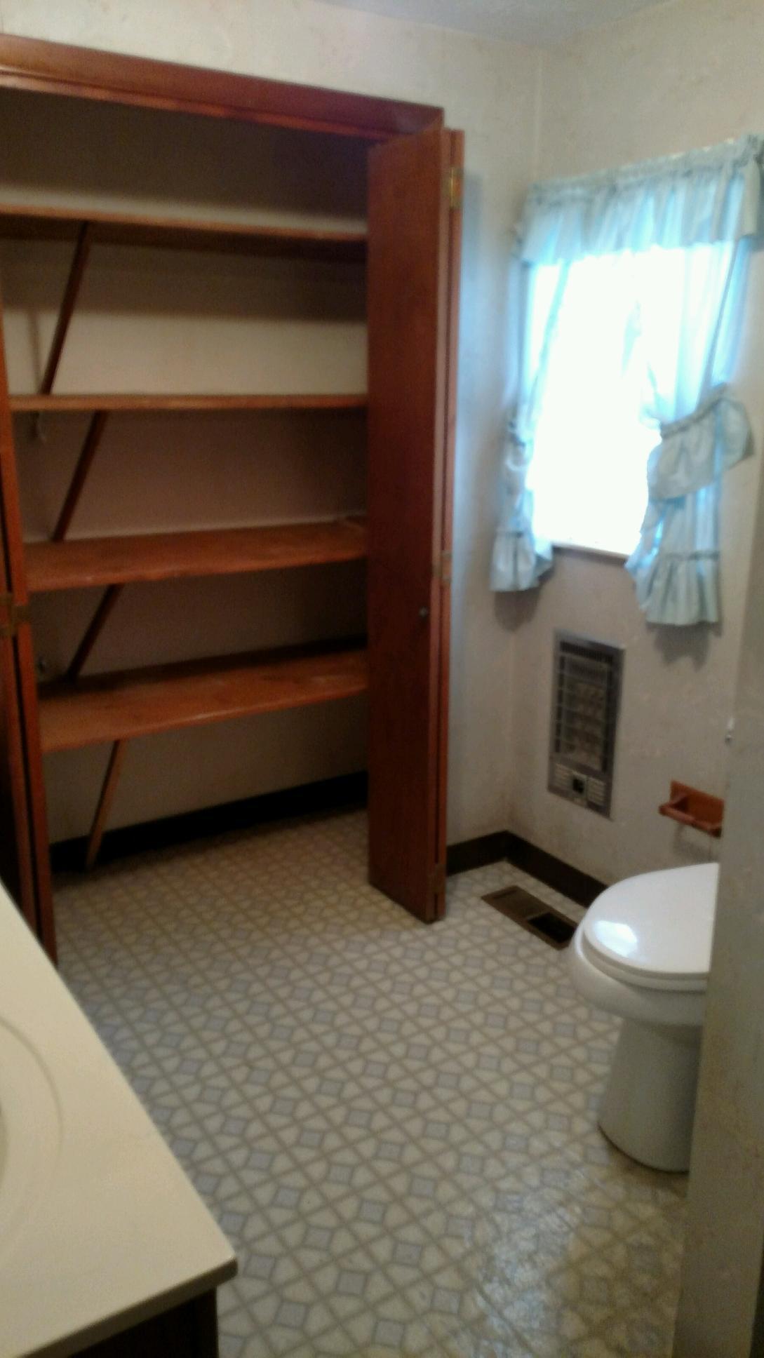 170 Tub Springs Road Harriman, TN 37748 - Photo 28 of 32 Master Bath