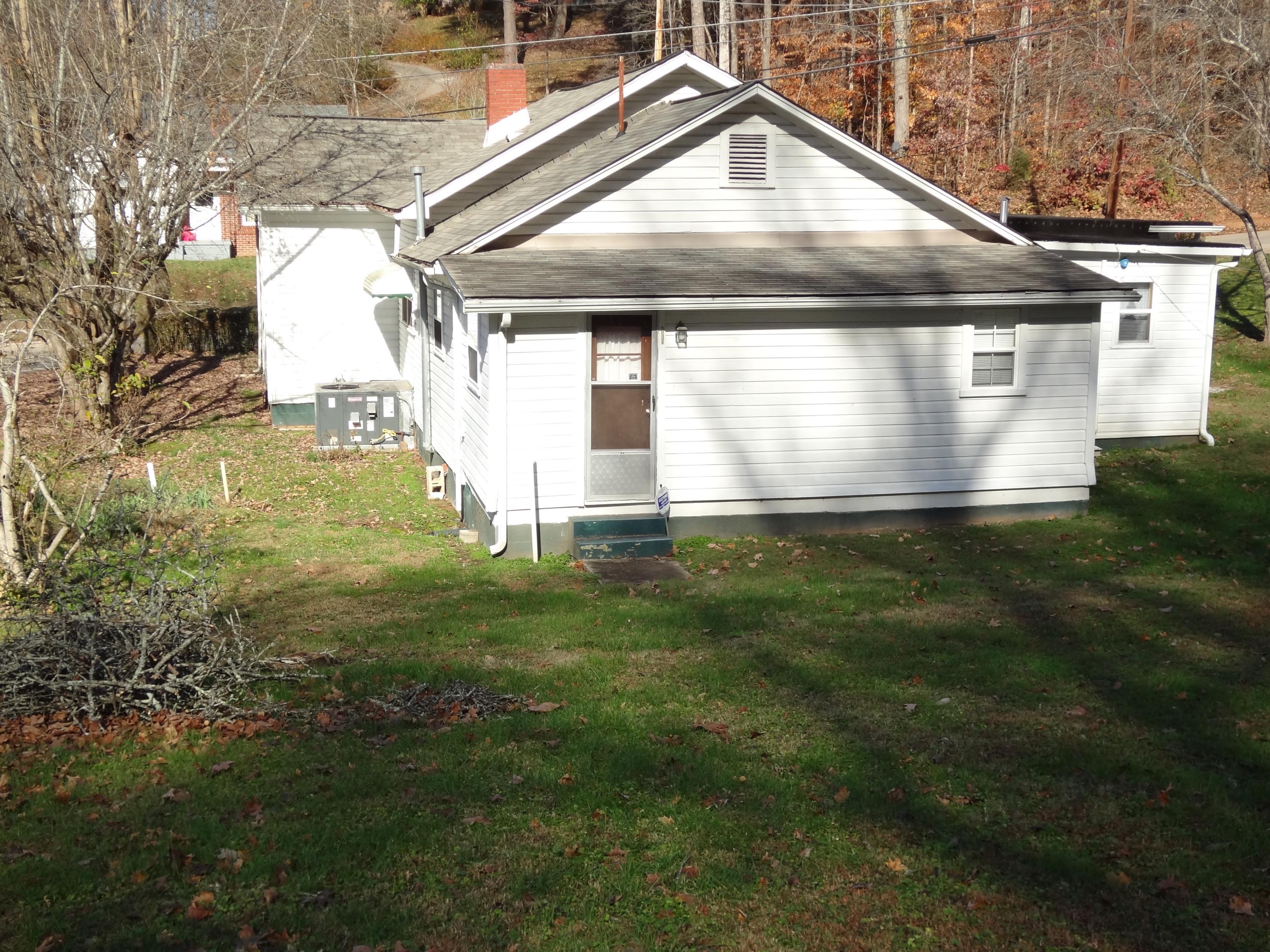 170 Tub Springs Road Harriman, TN 37748 - Photo 6 of 32 Back View