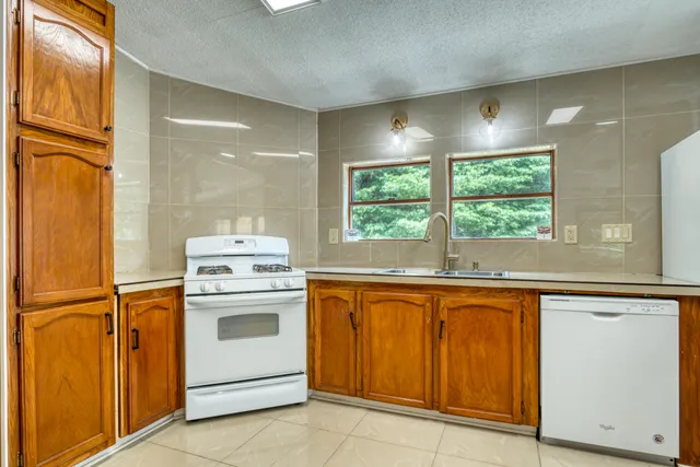 $228,000 | 8271 Lakola Road, Tustin, MI 49688