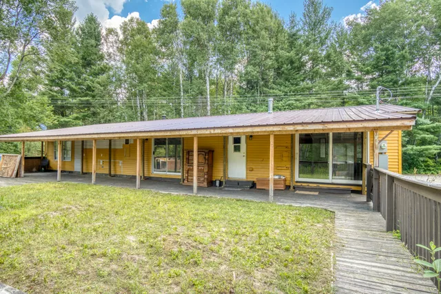 $228,000 | 8271 Lakola Road, Tustin, MI 49688