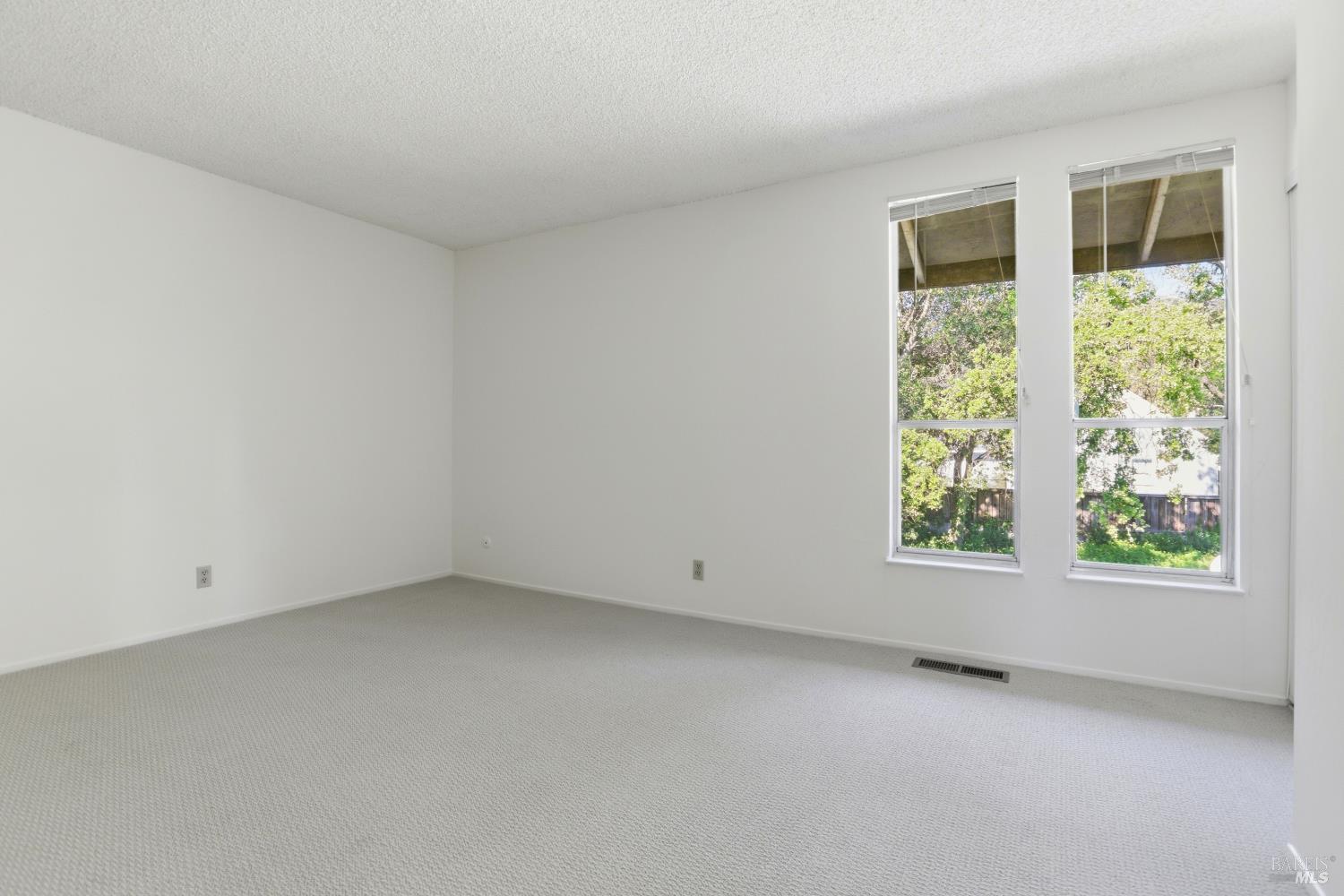 67 Roundtree Boulevard San Rafael, CA 94903 - Photo 11 of 17