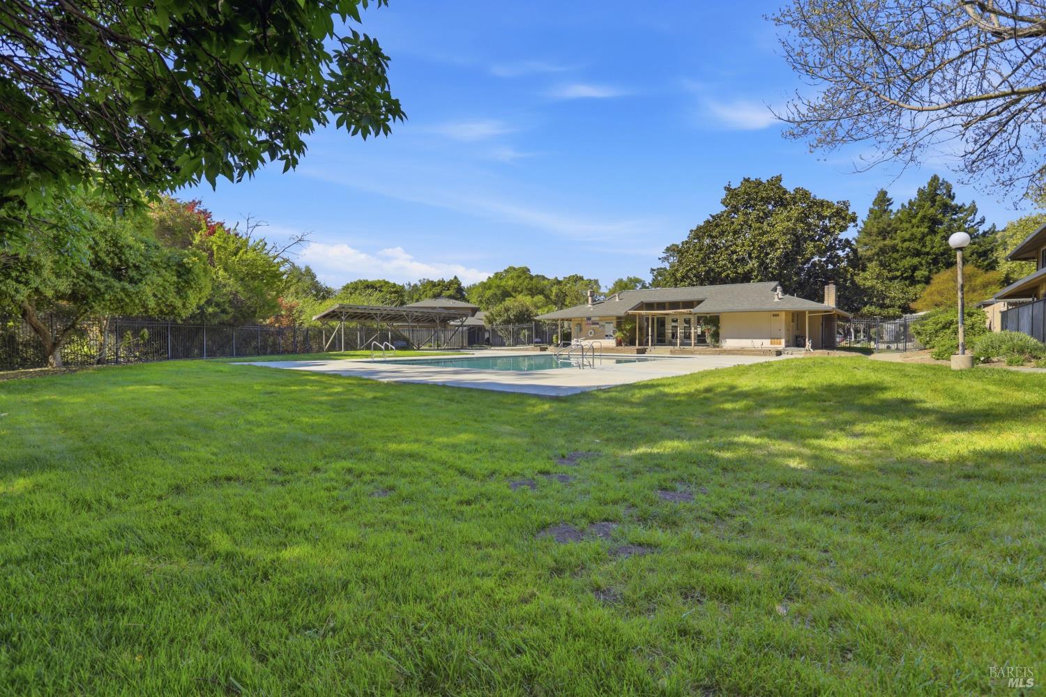 67 Roundtree Boulevard San Rafael, CA 94903 - Photo 15 of 17