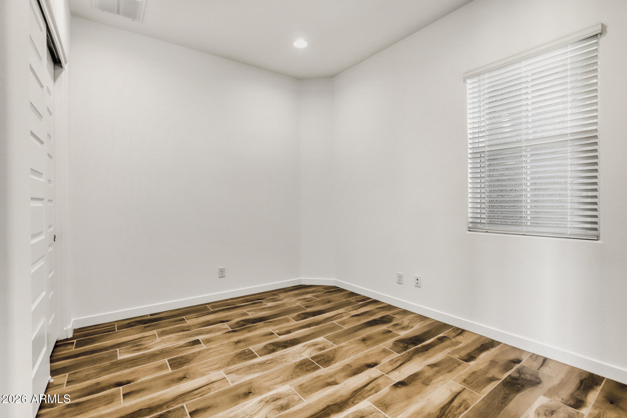 7954 West Rowel Road Peoria, AZ 85383 - Photo 4 of 31 a view of a room