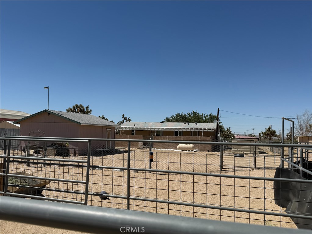 6473 Chevoit Road Phelan, CA 92371 - Photo 37 of 69