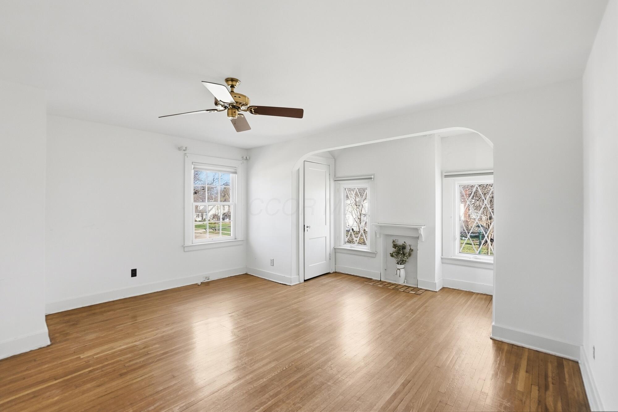 1627 Doone Road Upper Arlington, OH 43221 - Photo 29 of 37 The arches make it have character.
